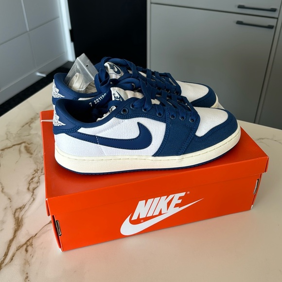 Men’s Air Jordan 1 Low KO - Picture 5 of 12